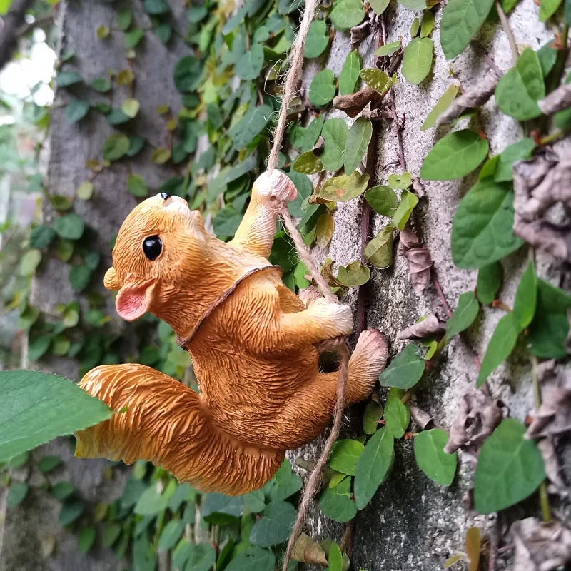 Seil klettern Eichhörnchen Harz Statue Figur Verzierung