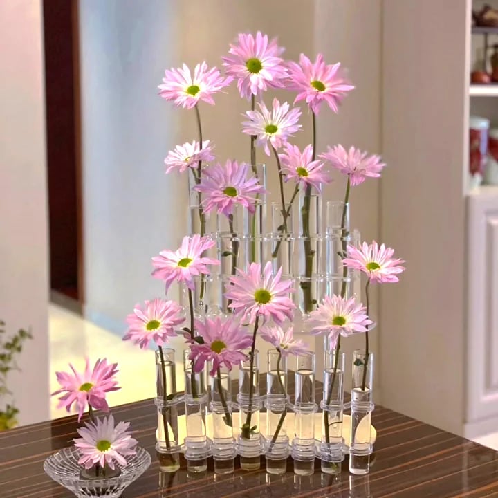 Blumenvase mit Scharnier