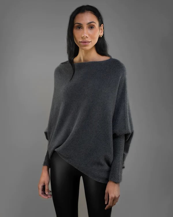 Asymmetrisch drapierter Pulli