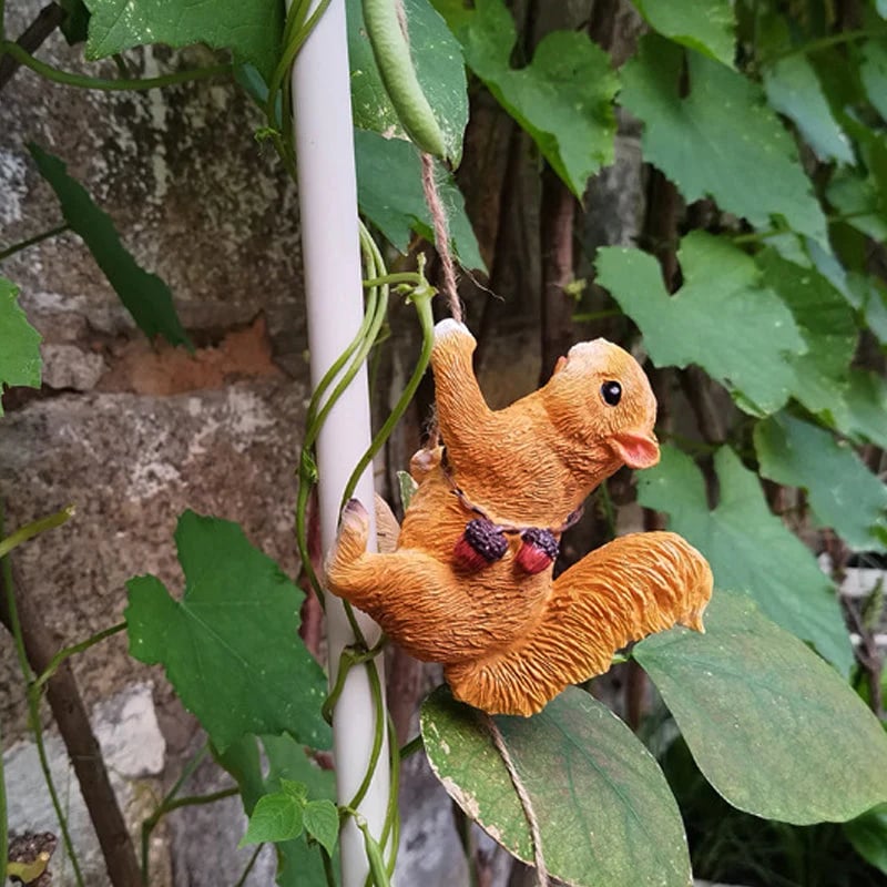 Seil klettern Eichhörnchen Harz Statue Figur Verzierung