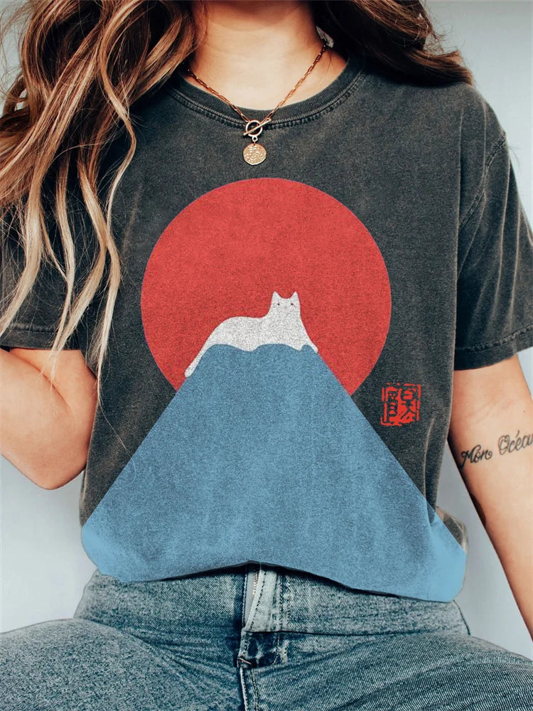 Evelyn™ - Weiße Katze Schnee auf dem Berg Fuji Vintage T Shirt