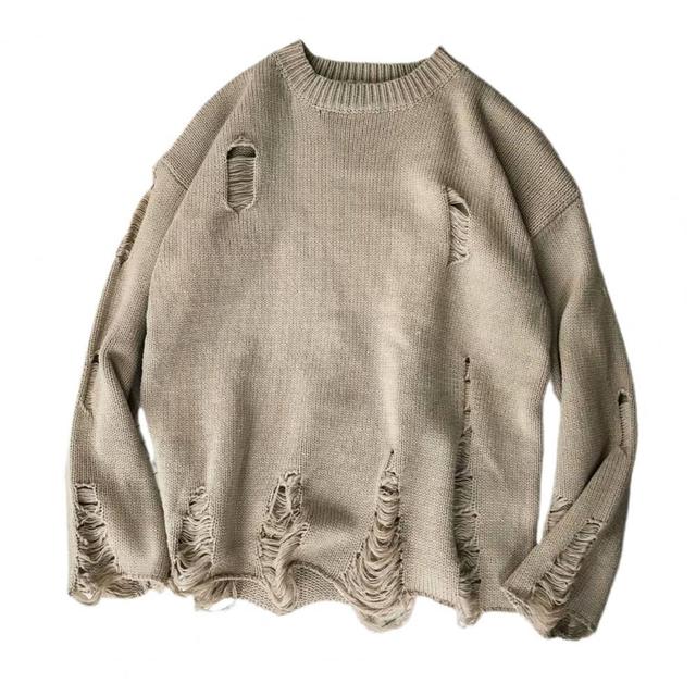 Zerrissener Pullover