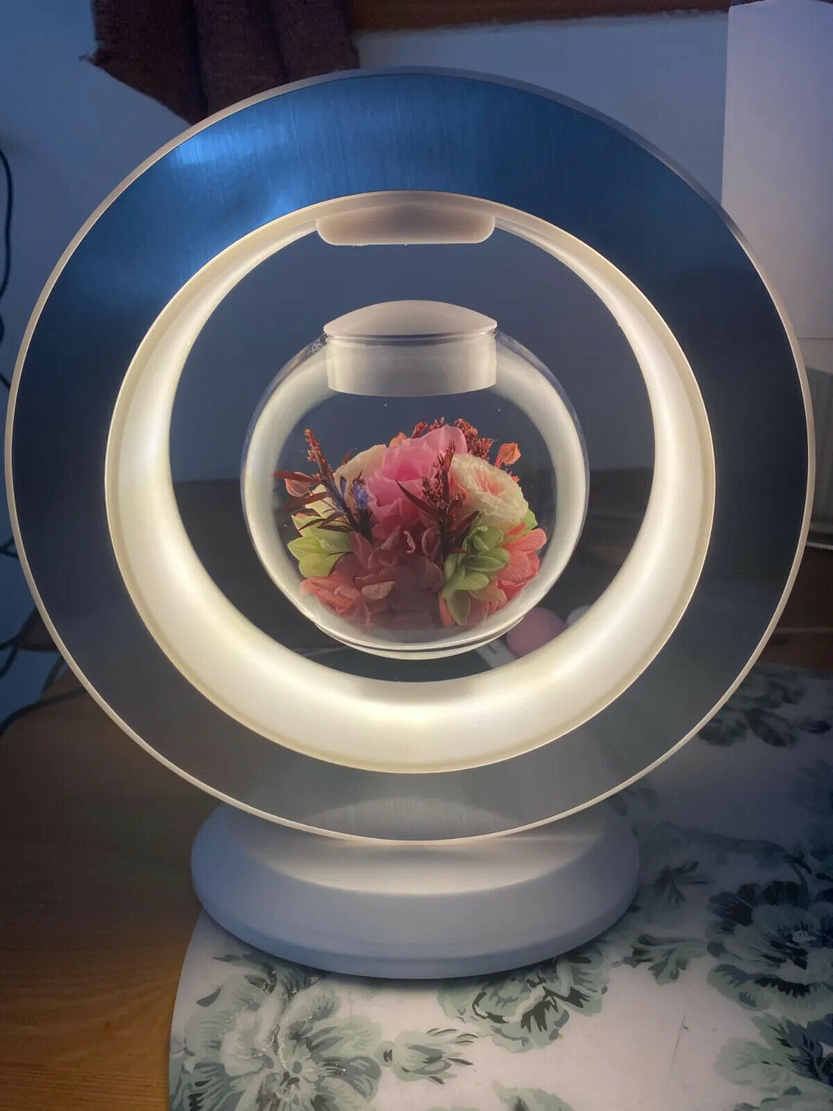 Levi-Lampe™ - Magnetische Levitation Unsterbliche Blume LED Home Decor Nachtlampe