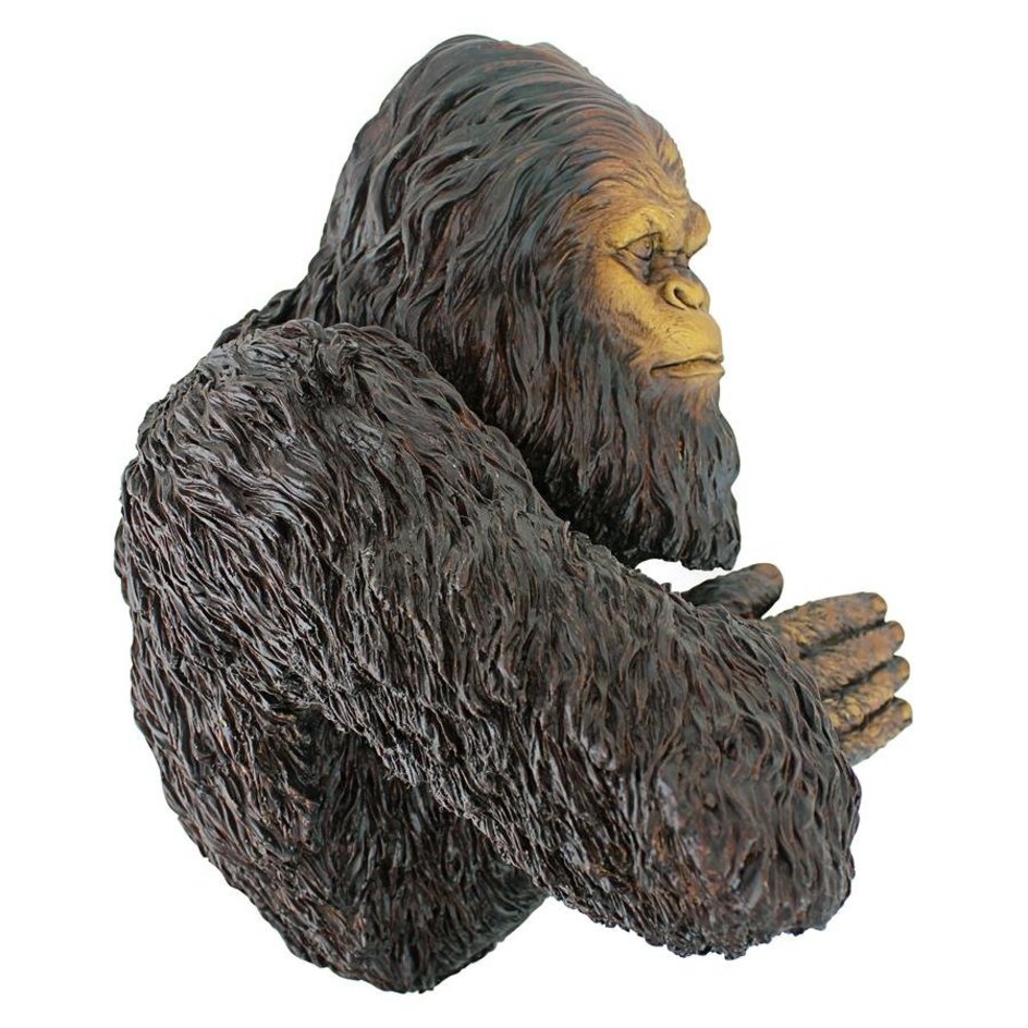 Bigfoot, Der Schüchterne Yeti Baumskulptur