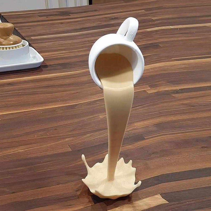 Schwebende Kaffeetasse Tasse Skulptur